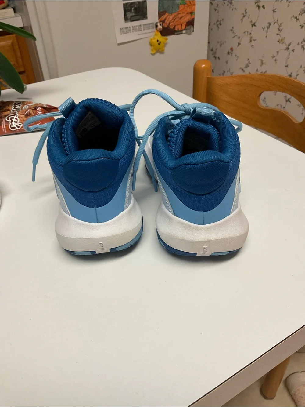 Under Armour Lockdown 7 Basketball Sneakers
